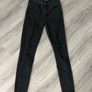 Distressed Black Skinny Jeans